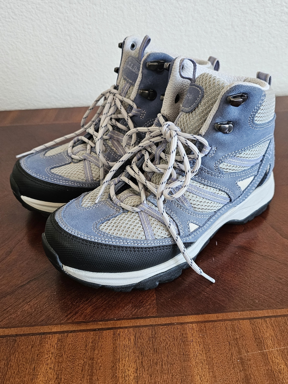 L.L. Bean Women's Lace-Up Hiking Boots, Size 8 Wide